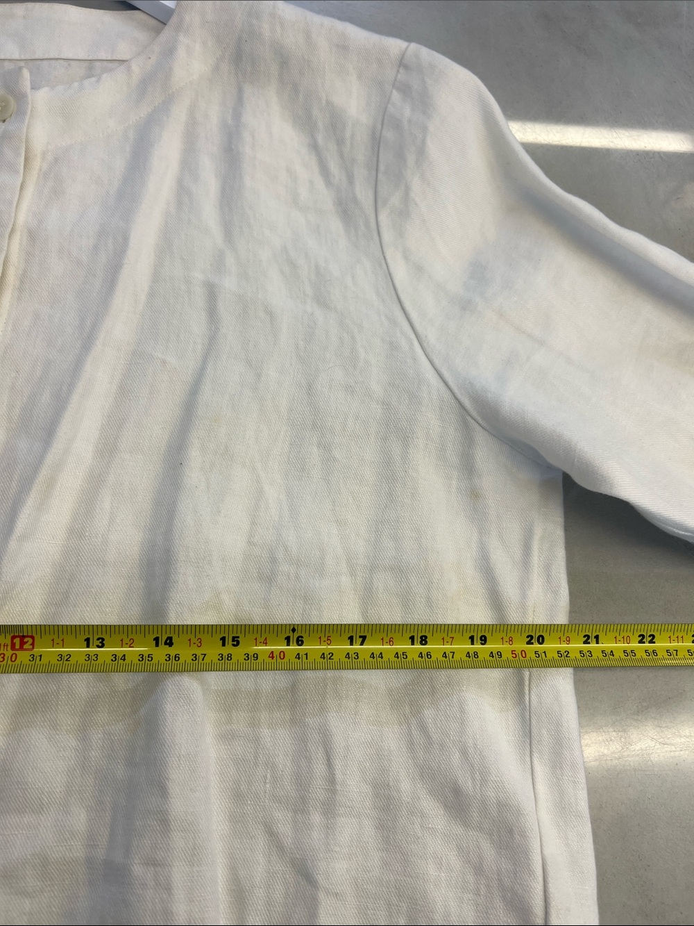 Women's Cream Button-Front Linen Jacket - Picture 4 of 6